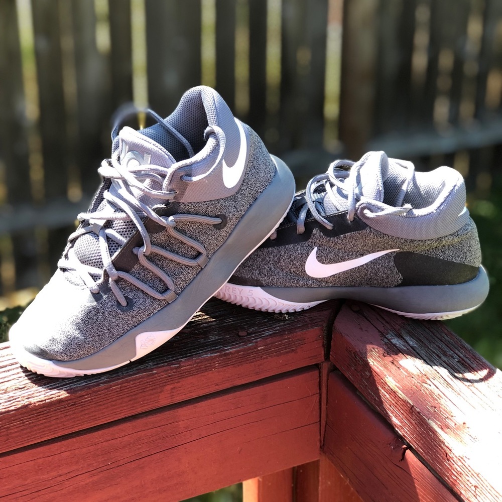 NIKE KD TREY 5